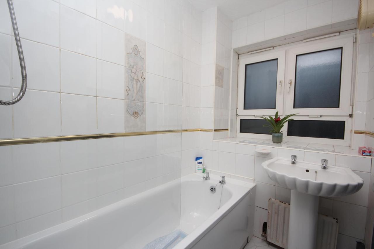 Apartment 3 Bedroom Near Broad Street And Fiveways *